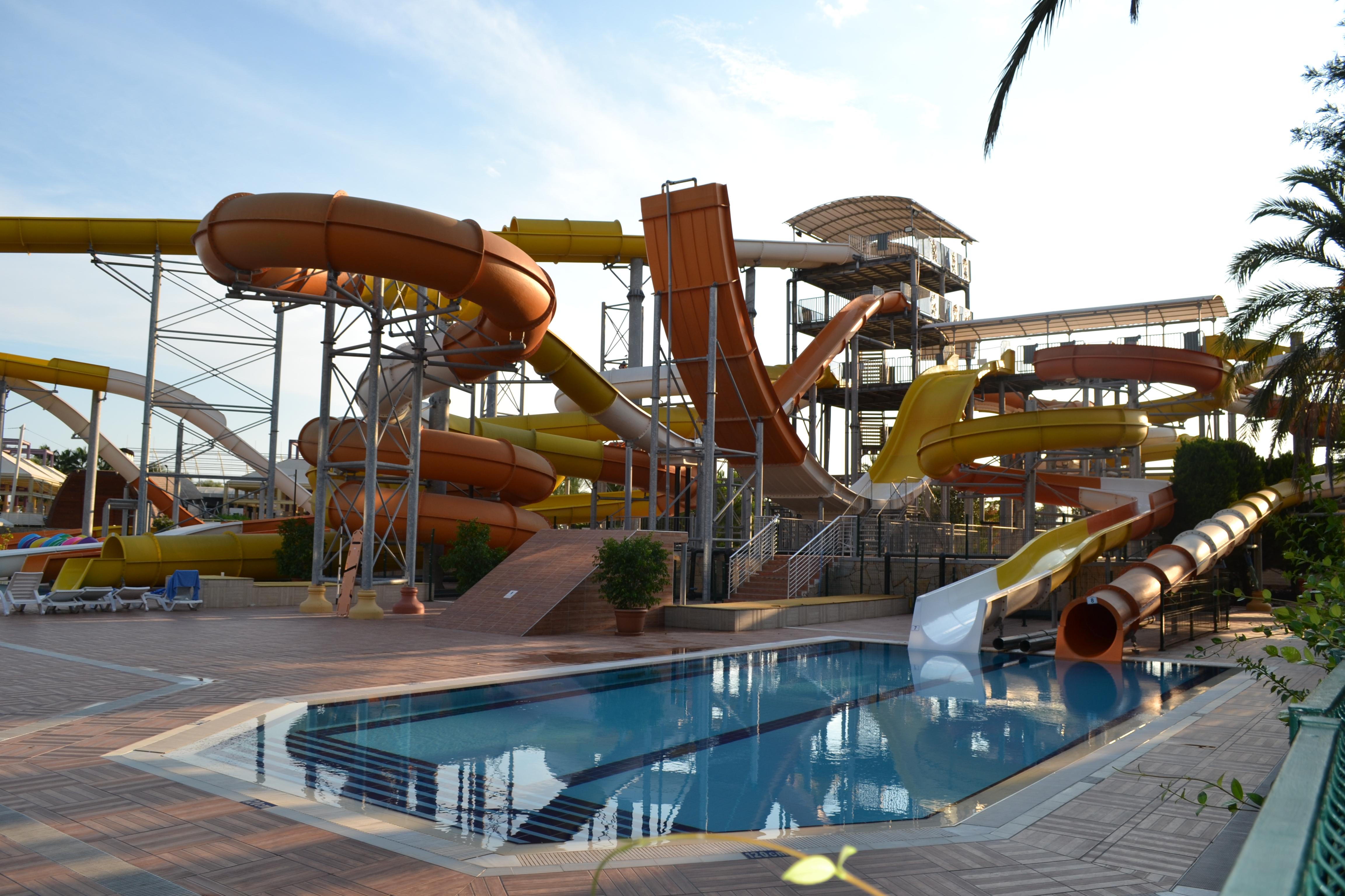 Aqi Pegasos World Hotel Side Exterior photo